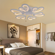 Żyrandol LED BLOSSOM 72 W z pilotem, 6 płatków, światło zimne/ciepłe/neutralne, ściemnialny, biały