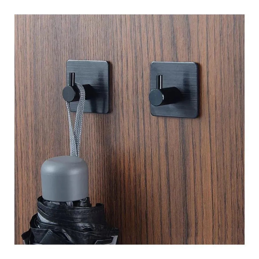 Czarny samoprzylepny wieszak GJ648