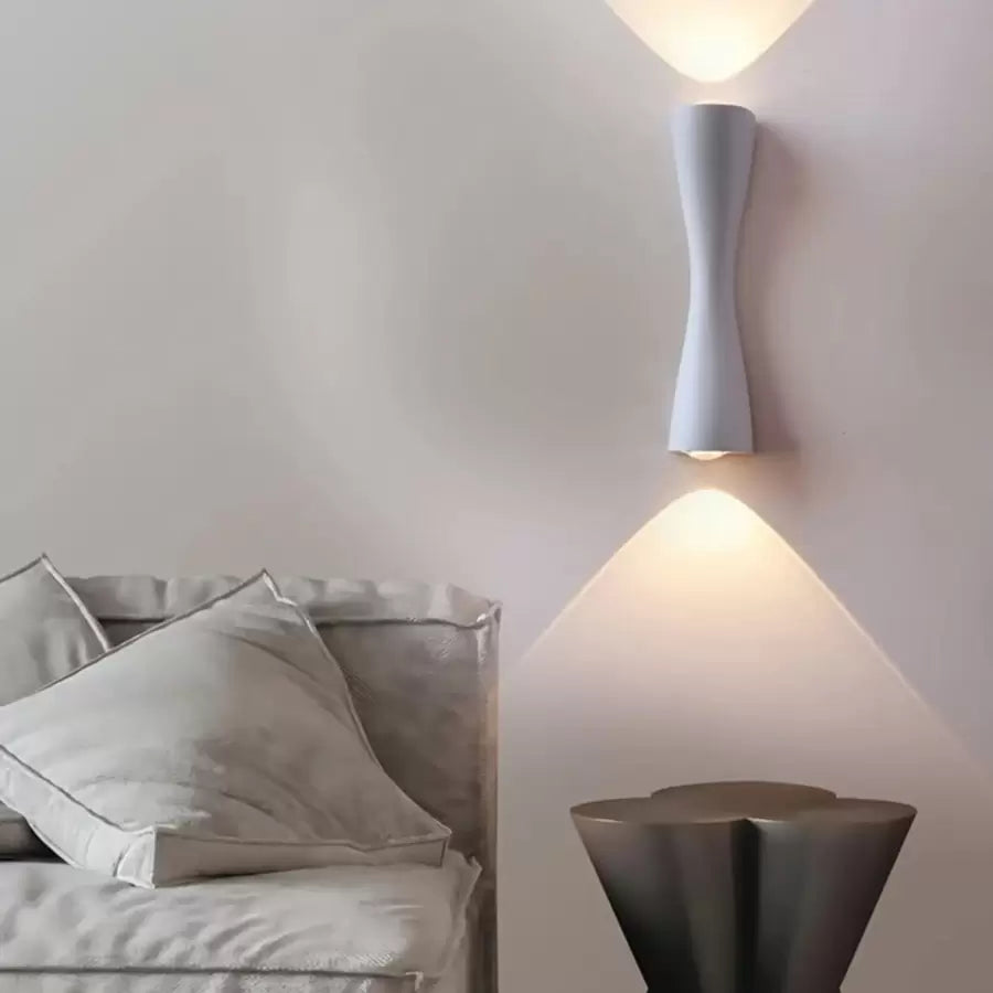 Augustine 6W Zewnętrzna lampa ścienna LED biała