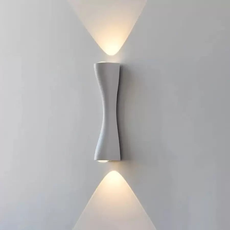 Augustine 6W Zewnętrzna lampa ścienna LED biała