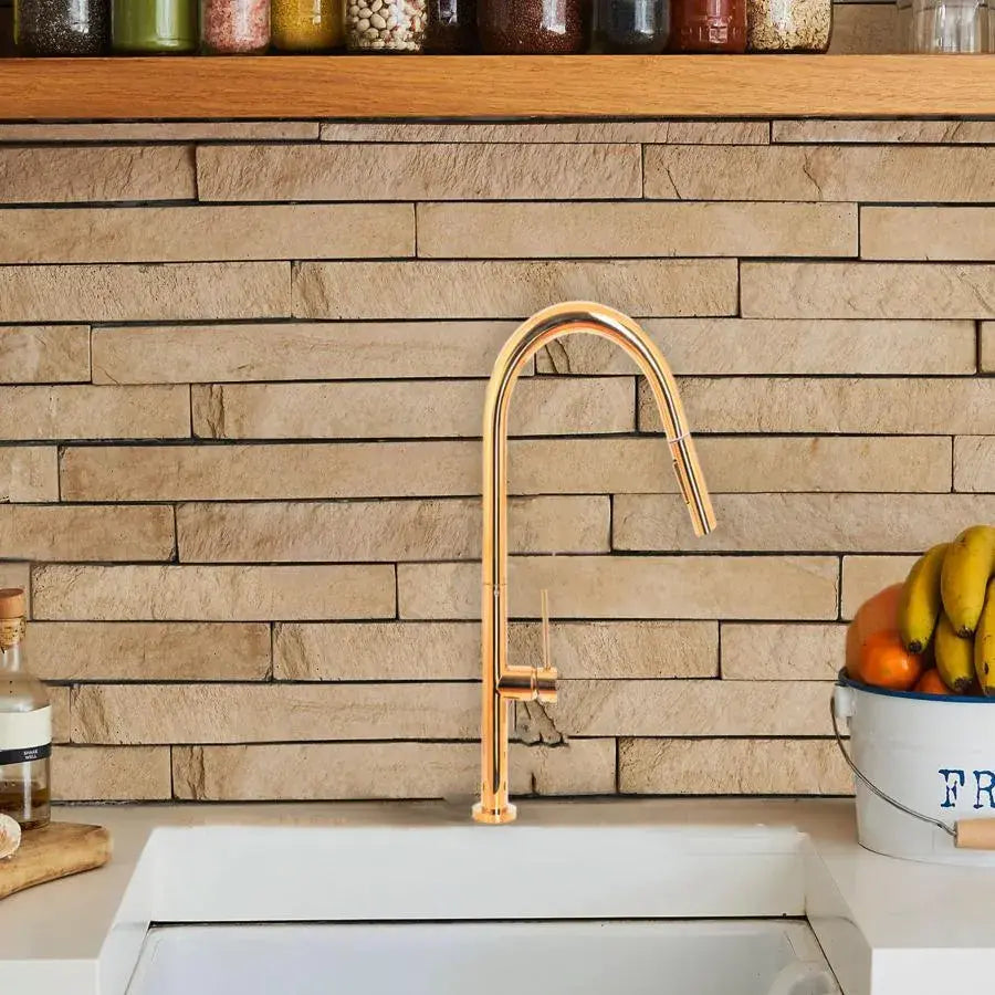 Bateria kuchenna z wyciąganą wylewką prysznicową, mosiądz sanitarny, złoty, CF2043