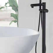 Kran montowany na podłodze, sanitarny mosiądz, czarny, CF2038