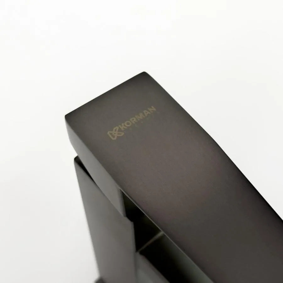 Szary kran ze stali nierdzewnej ZY1006