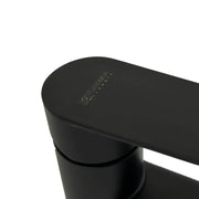 Czarny kran ze stali nierdzewnej ZY1001