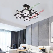 Klasyczny żyrandol Aramis z drewnem, kwadratowy klosz, 4 gniazda E27, biały/czarny