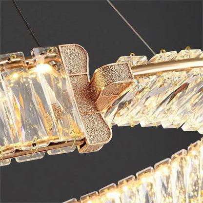 Żyrandol LED PRISM Regal, złoty, metal i kryształ, ściemnialny, regulowana wysokość, elegancki design, zimne/ciepłe/neutralne światło