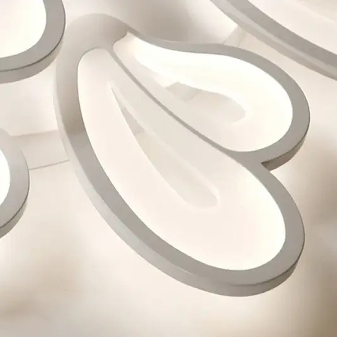 Żyrandol LED z pilotem BLOSSOM 95W, 5 płatków, światło zimne/ciepłe/neutralne 3000K/4000K/6000K, możliwość przyciemniania, białe, metalowe i akrylowe Żyrandole LED z pilotem Domyślny tytuł Alessandro Design