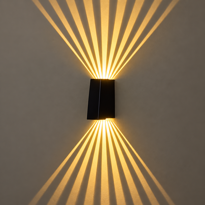 CALMO Zewnętrzny kinkiet LED, 8W, ciepłe światło, IP65, aluminium, czarny