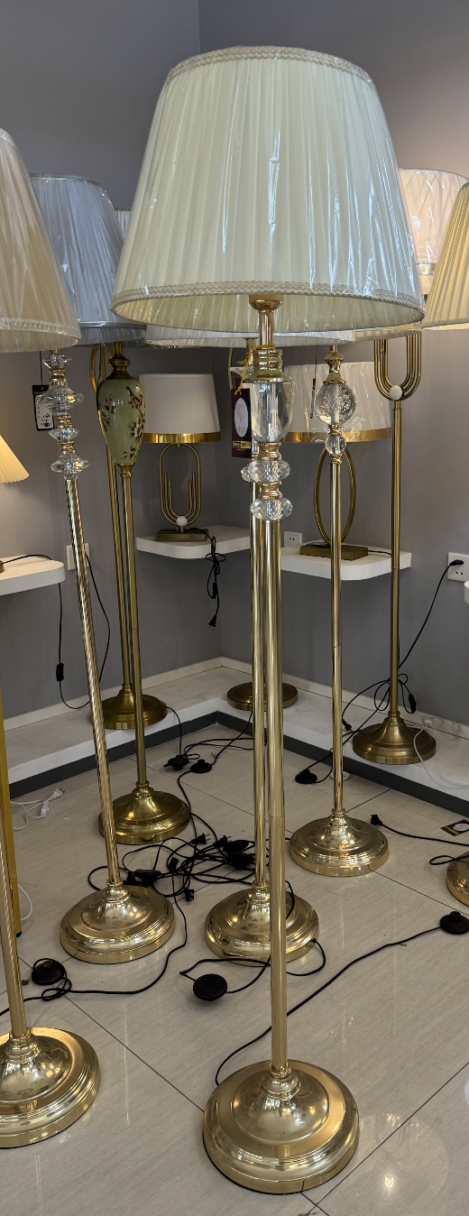 Lampa podłogowa LP215WH, 1x E27, 160cm, Biało-złote lampy i lampy podłogowe Domyślny tytuł Alessandro Design