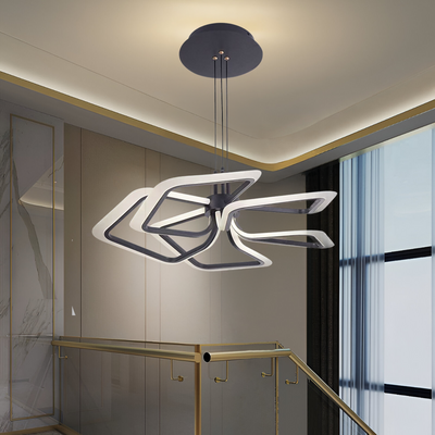 Zawieszany żyrandol LED z pilotem 104W, 5 kwadratów, światło zimne/ciepłe/neutralne, możliwość przyciemniania, czarny