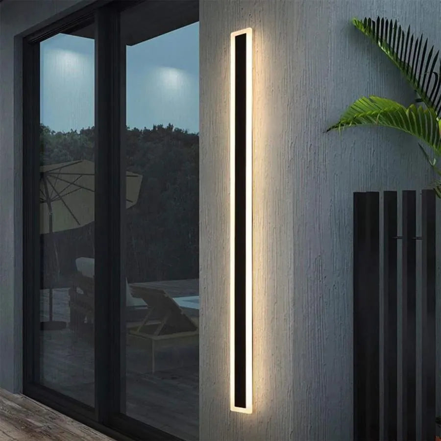 Indira 24W IP65 Zewnętrzna lampa ścienna LED czarna