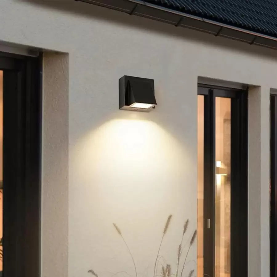 Matthias 5W Zewnętrzna lampa ścienna LED Czarna