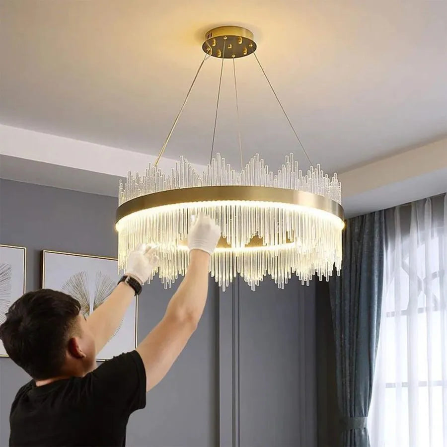Żyrandol LED z pilotem Lazaro 63W ściemnialny złoty 