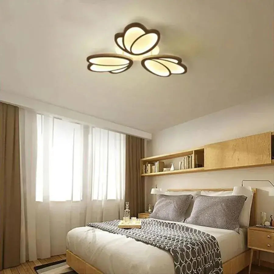 Żyrandol LED z pilotem TULIP, 47W, 3 płatki, zimne/ciepłe/neutralne światło, ściemnialny, biały