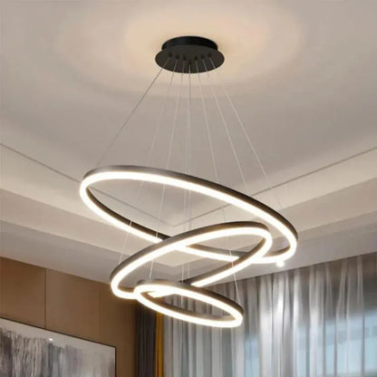 Żyrandol LED Casiana z pilotem, 130 W, czarny, ściemnialny