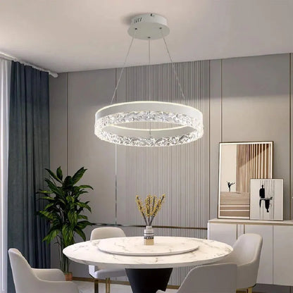 Żyrandol LED z pilotem Iarina 124W ściemnialny biały