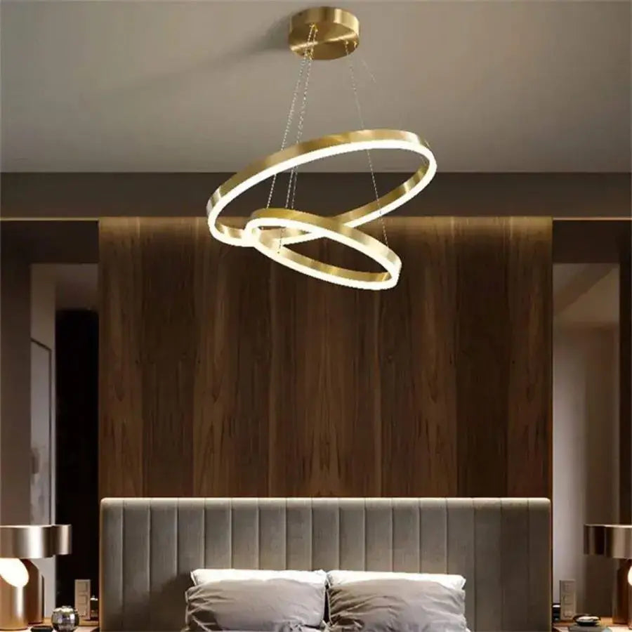 Żyrandol wiszący LED AZARIAH 112 W z pilotem, 2 okręgi, światło zimne/ciepłe/neutralne, ściemnialny, błyszczący złoty, regulowana wysokość