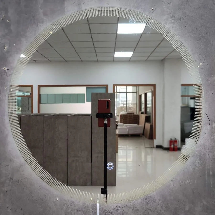 Okrągłe lustro LED 60 cm z systemem dotykowym i funkcją przeciwmgielną